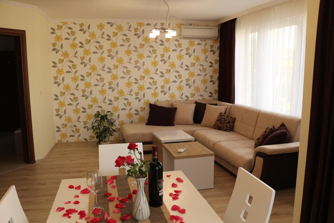 Vello Apartments Byala  Esterno foto