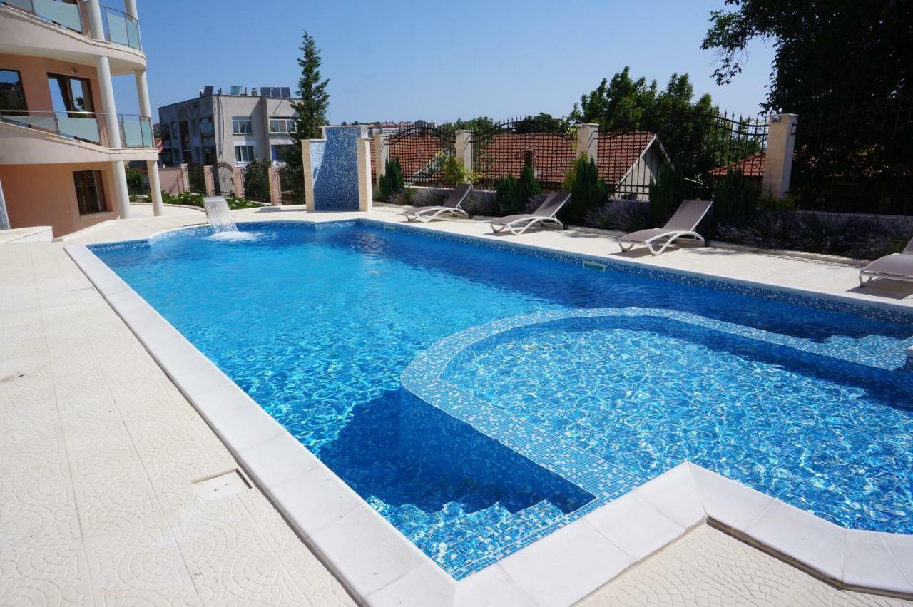 Vello Apartments Byala  Esterno foto